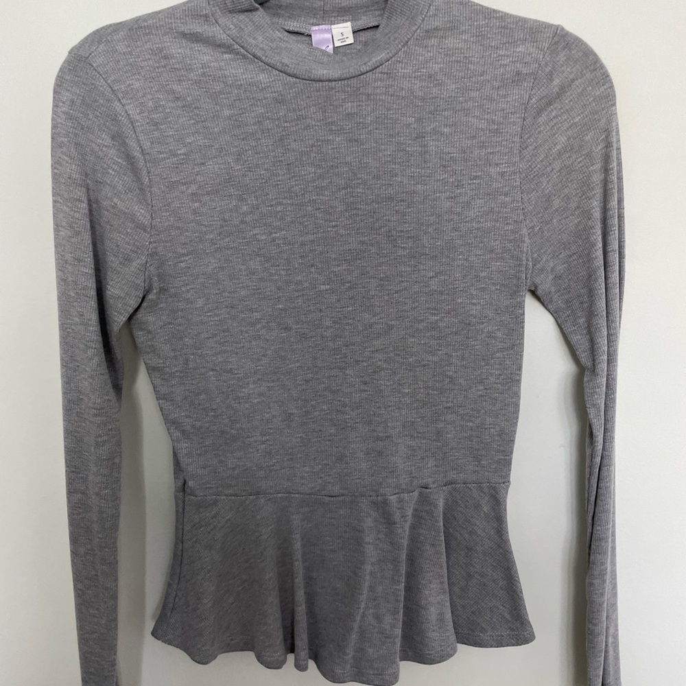gray peplum shirt
